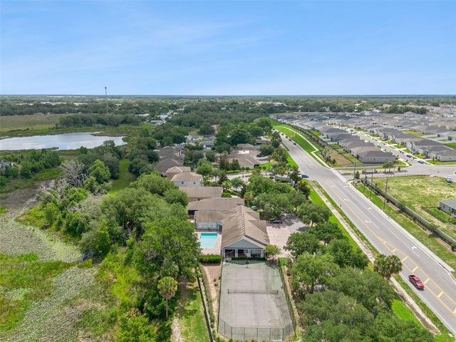 457 BRIDGEFORD CROSSING BOULEVARD, Davenport, FL 33837