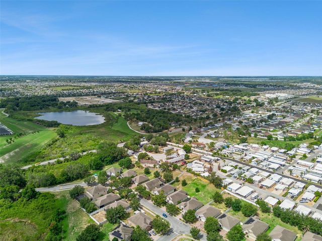 457 BRIDGEFORD CROSSING BOULEVARD, Davenport, FL 33837
