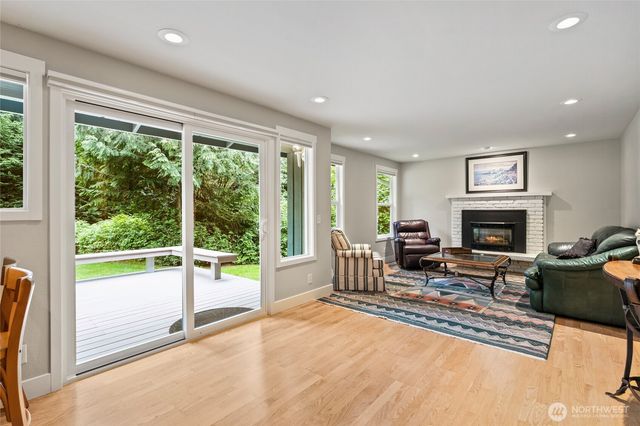 4430 136 Place SW, Edmonds, WA 98026