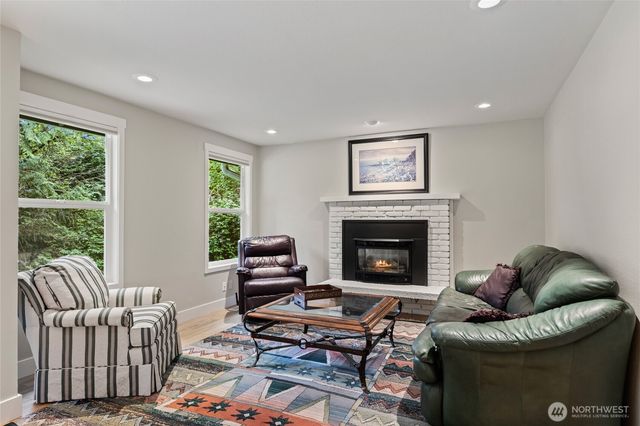4430 136 Place SW, Edmonds, WA 98026