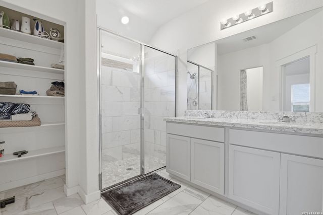 4331 W Vasquez Cir, Converse, TX 78109