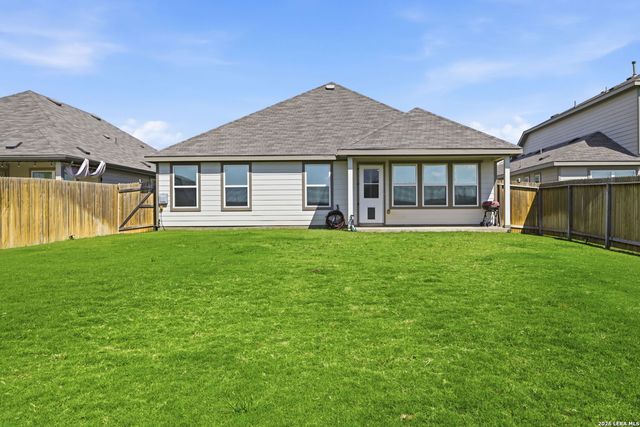 4331 W Vasquez Cir, Converse, TX 78109