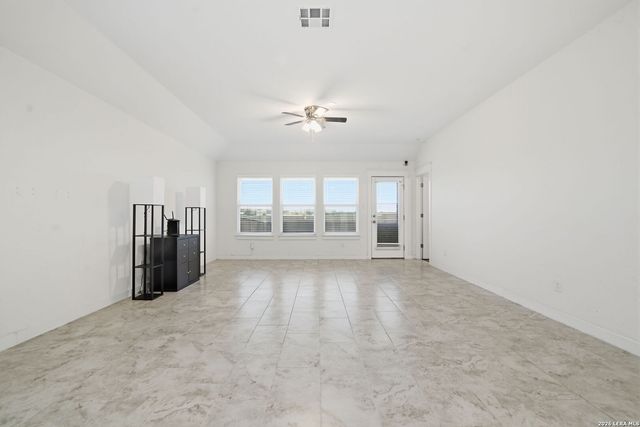 4331 W Vasquez Cir, Converse, TX 78109