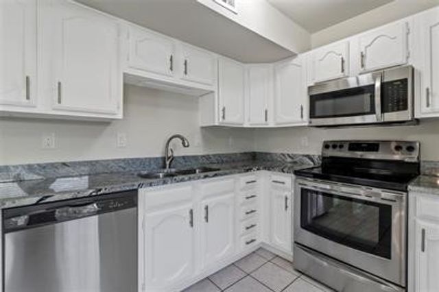 2601 Knoll Trail, Euless, TX 76039