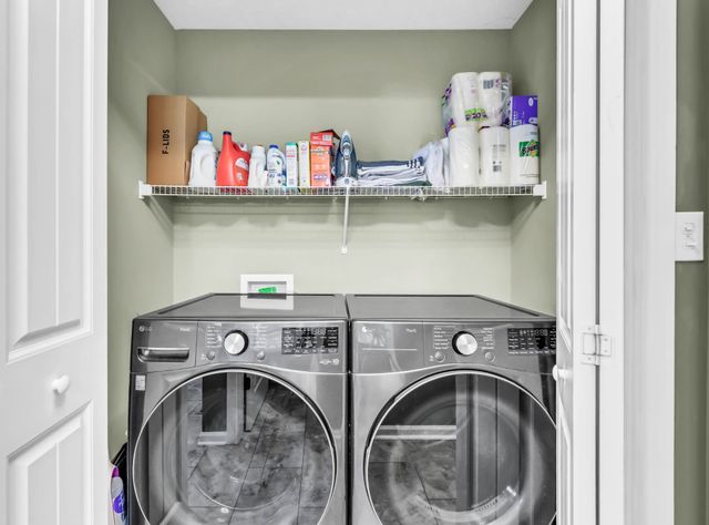 1209 Meachem Dr, Clarksville, TN 37042