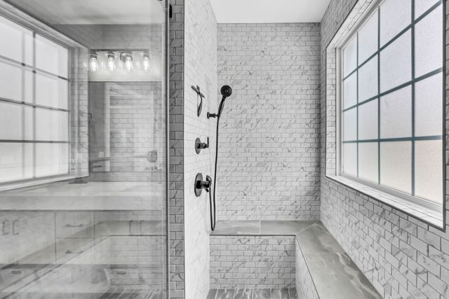 1209 Meachem Dr, Clarksville, TN 37042