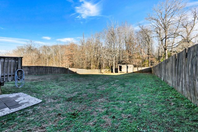 1209 Meachem Dr, Clarksville, TN 37042