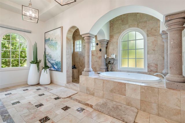 166 Encantada, Horseshoe Bay, TX 78657