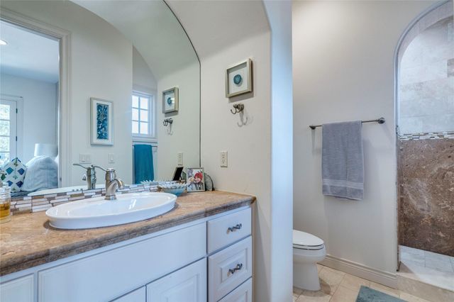 166 Encantada, Horseshoe Bay, TX 78657