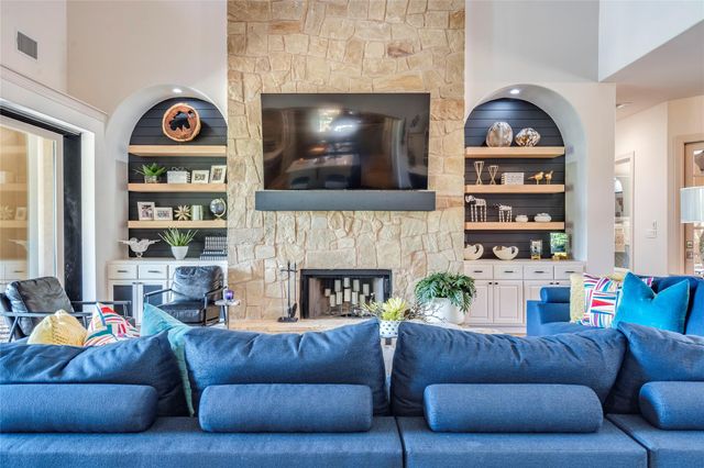 166 Encantada, Horseshoe Bay, TX 78657
