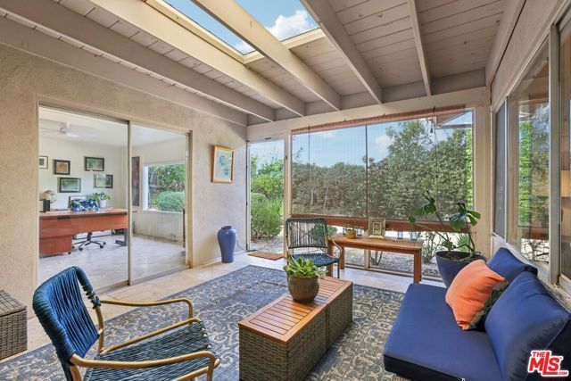 4511 Jubilo Drive, Tarzana (los Angeles), CA 91356