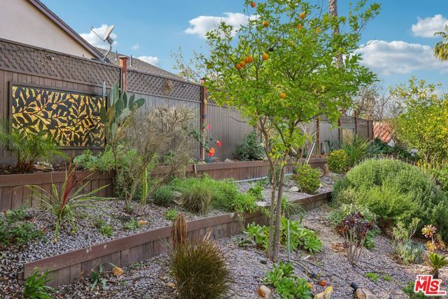 4511 Jubilo Drive, Tarzana (los Angeles), CA 91356