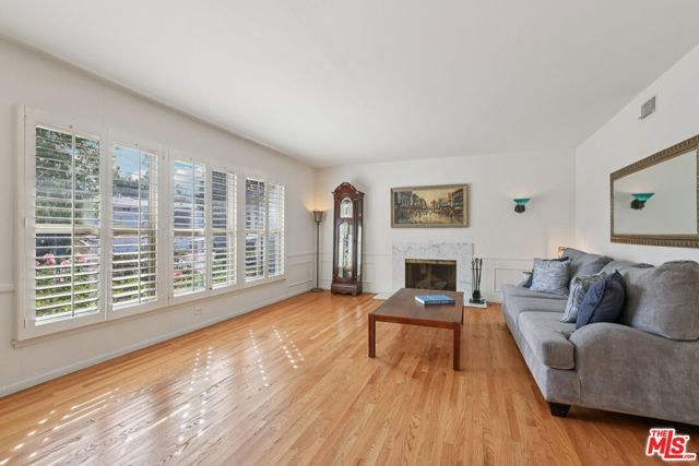 4511 Jubilo Drive, Tarzana (los Angeles), CA 91356