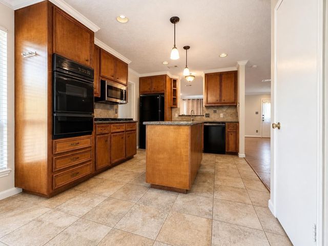 1747 Burning Tree Road, Houston, TX 77339