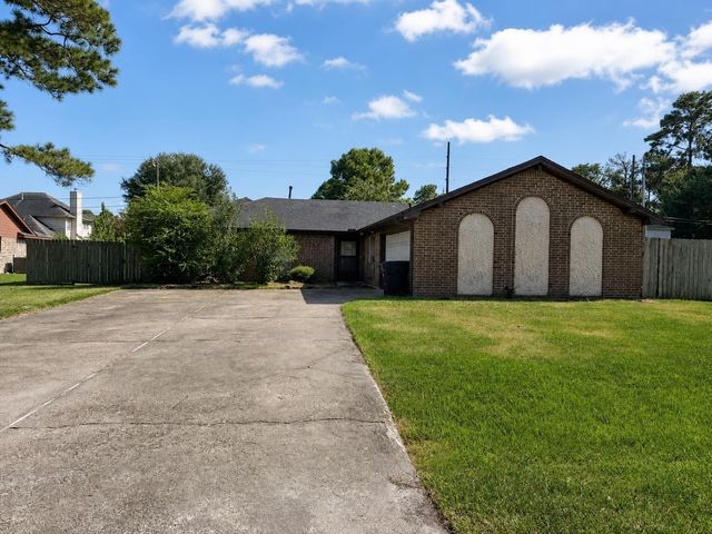 1747 Burning Tree Road, Houston, TX 77339