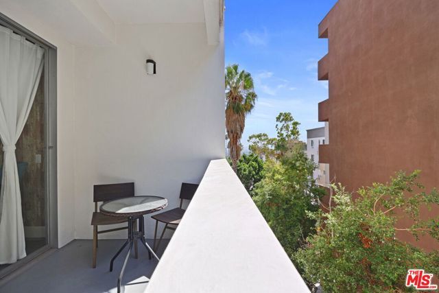 7250 Franklin Avenue 414, Los Angeles, CA 90046