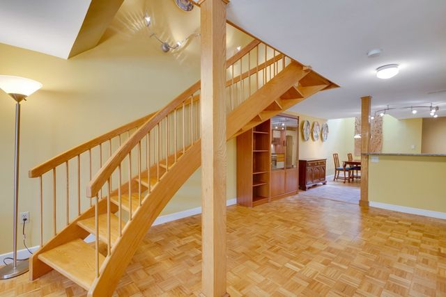 75 Page Road 16, Bedford, MA 01730