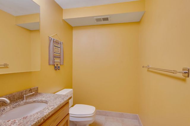 75 Page Road 16, Bedford, MA 01730