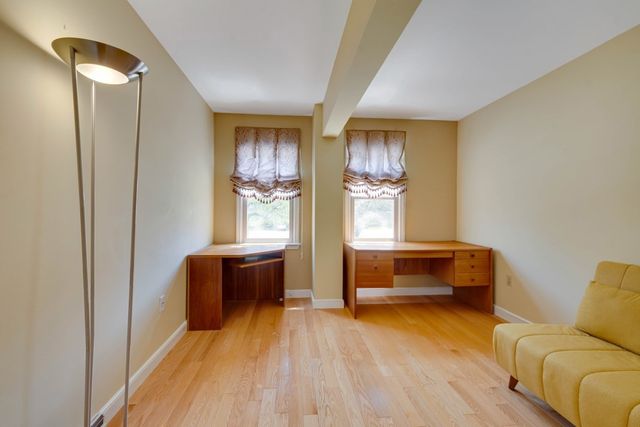 75 Page Road 16, Bedford, MA 01730