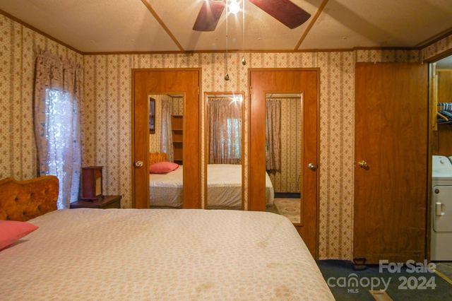 4537 Sunrise Beach Road, Catawba, NC 28609