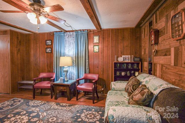 4537 Sunrise Beach Road, Catawba, NC 28609