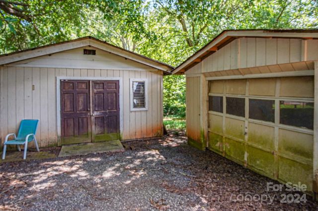 4537 Sunrise Beach Road, Catawba, NC 28609