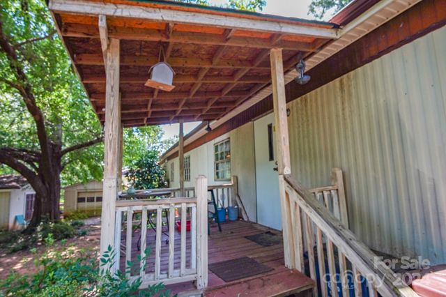 4537 Sunrise Beach Road, Catawba, NC 28609