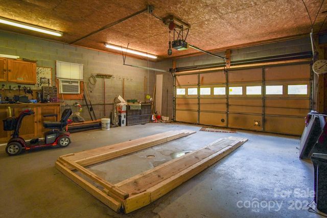 4537 Sunrise Beach Road, Catawba, NC 28609