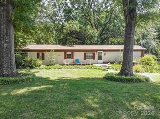 4537 Sunrise Beach Road, Catawba, NC 28609