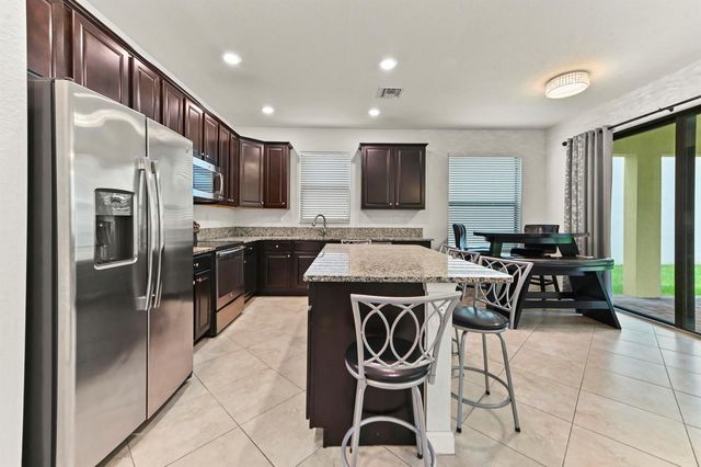 8899 WILLOW COVE Lane, Lake Worth, FL 33467