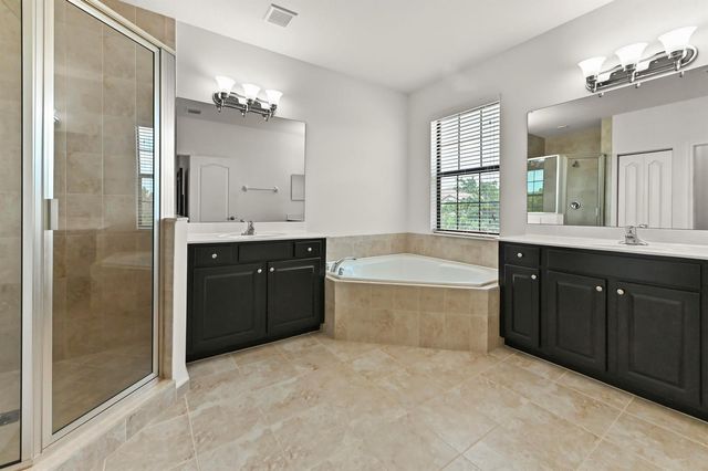 8899 WILLOW COVE Lane, Lake Worth, FL 33467