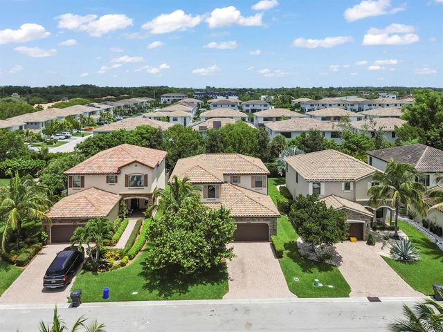 8899 WILLOW COVE Lane, Lake Worth, FL 33467