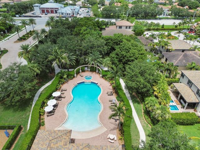 8899 WILLOW COVE Lane, Lake Worth, FL 33467