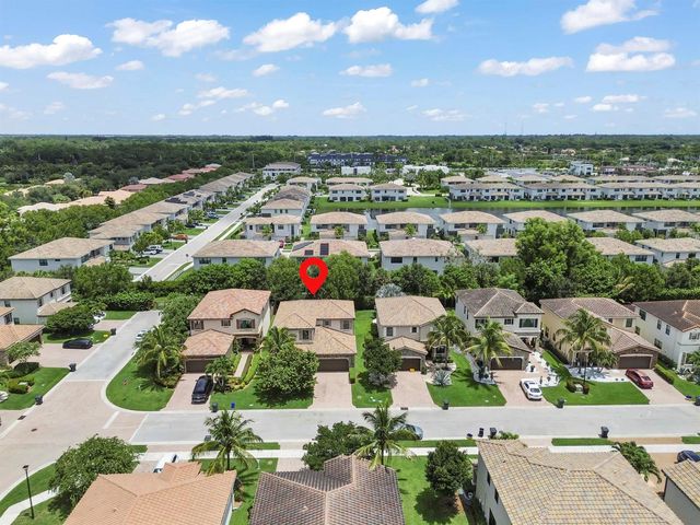 8899 WILLOW COVE Lane, Lake Worth, FL 33467