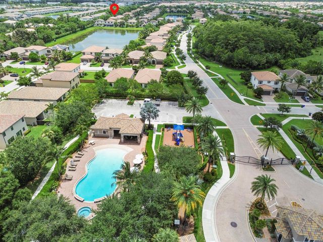 8899 WILLOW COVE Lane, Lake Worth, FL 33467