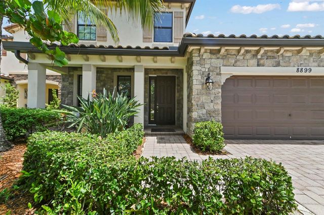 8899 WILLOW COVE Lane, Lake Worth, FL 33467