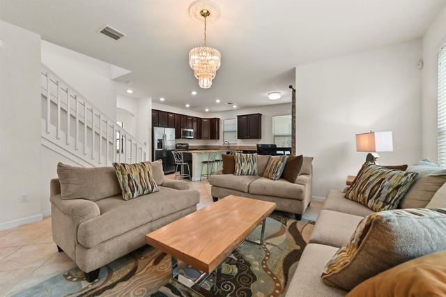 8899 WILLOW COVE Lane, Lake Worth, FL 33467