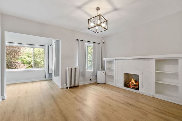 918 W Sunnyside Avenue 1B, Chicago, IL 60640