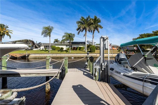 1301 SE 40th TER, Cape Coral, FL 33904