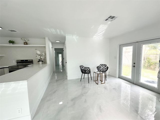 2508 Mckinley St, Hollywood, FL 33020