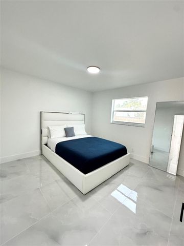 2508 Mckinley St, Hollywood, FL 33020