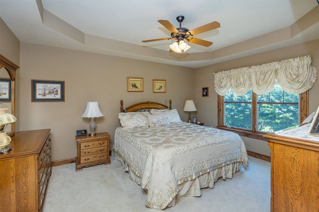 1665 SE Holiday Crest Circle, Waukee, IA 50263