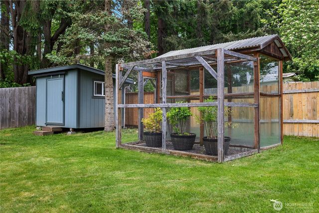 3008 Applehill Court NE, Olympia, WA 98506
