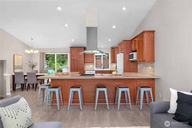 3008 Applehill Court NE, Olympia, WA 98506