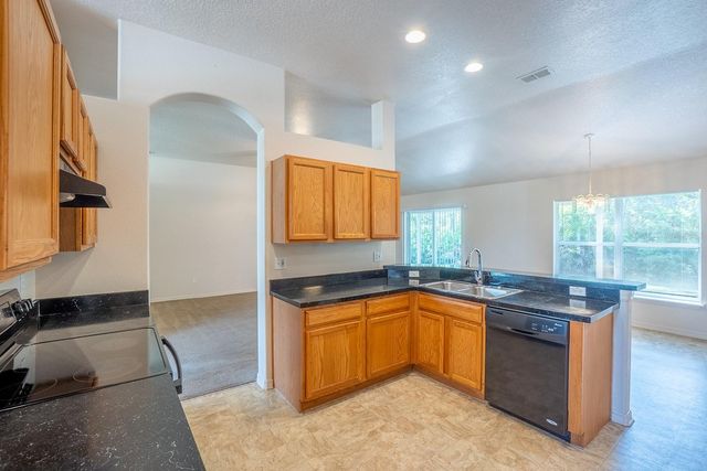 27 RED CLOVER LANE, Palm Coast, FL 32164