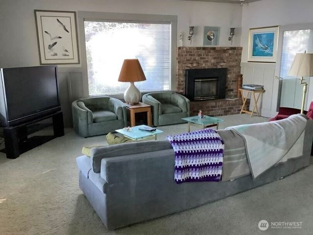 160 N Old Mill Road, Hoodsport, WA 98548