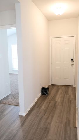 109 Gunther WAY, Taylor, TX 76574