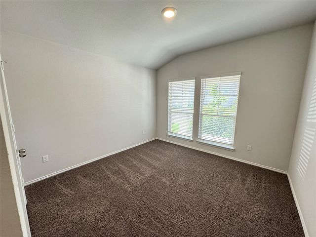 109 Gunther WAY, Taylor, TX 76574