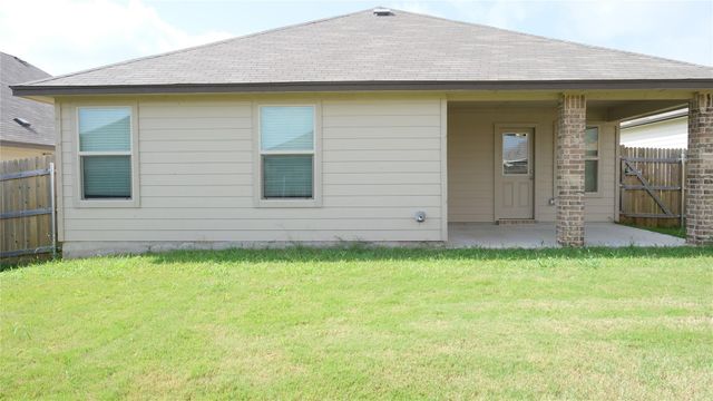 109 Gunther WAY, Taylor, TX 76574
