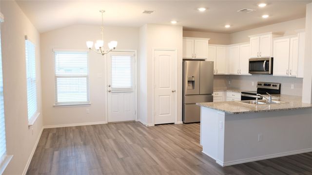 109 Gunther WAY, Taylor, TX 76574